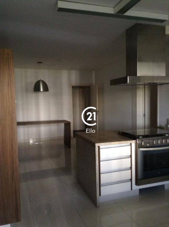 Apartamento para alugar com 4 quartos, 541m² - Foto 6