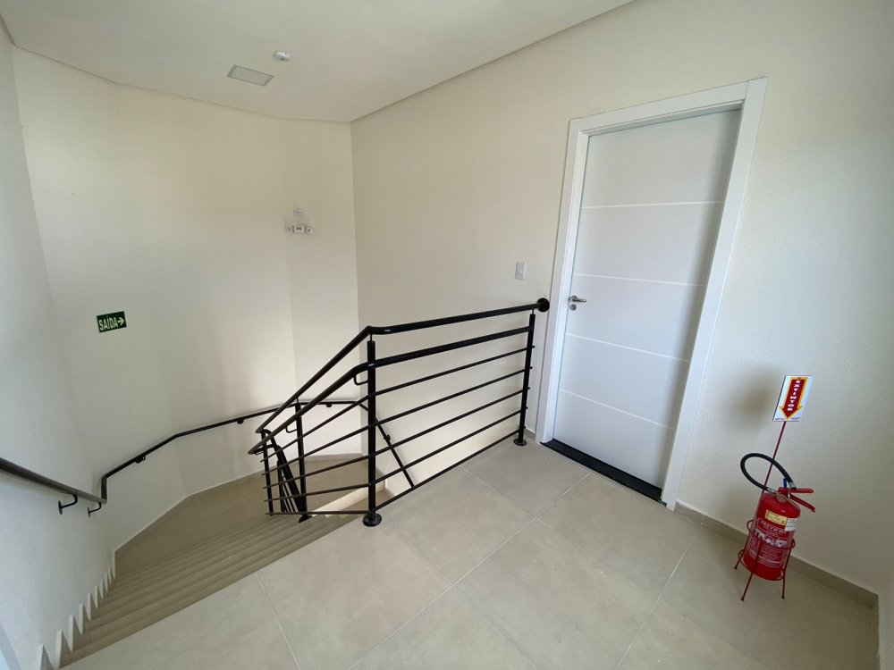 Apartamento à venda com 2 quartos, 70m² - Foto 21