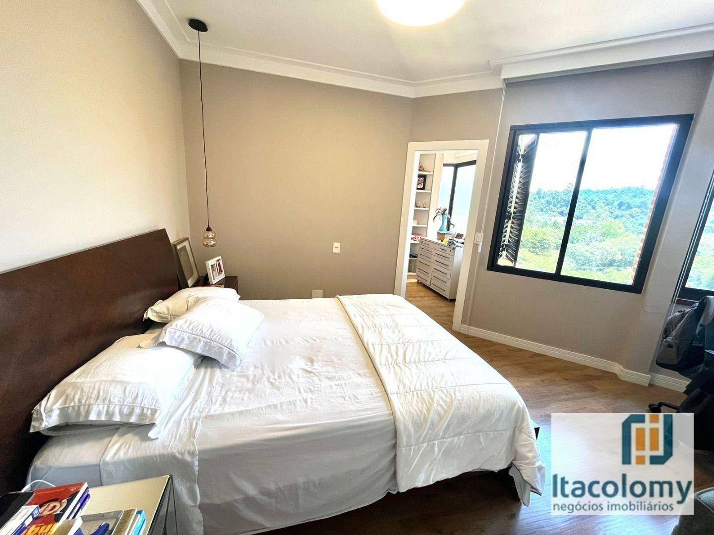 Apartamento à venda com 3 quartos, 212m² - Foto 27