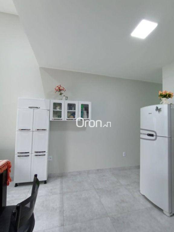 Casa à venda com 3 quartos, 117m² - Foto 4