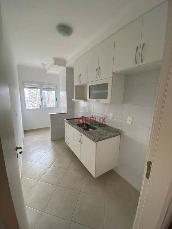 Apartamento à venda com 2 quartos, 65m² - Foto 9