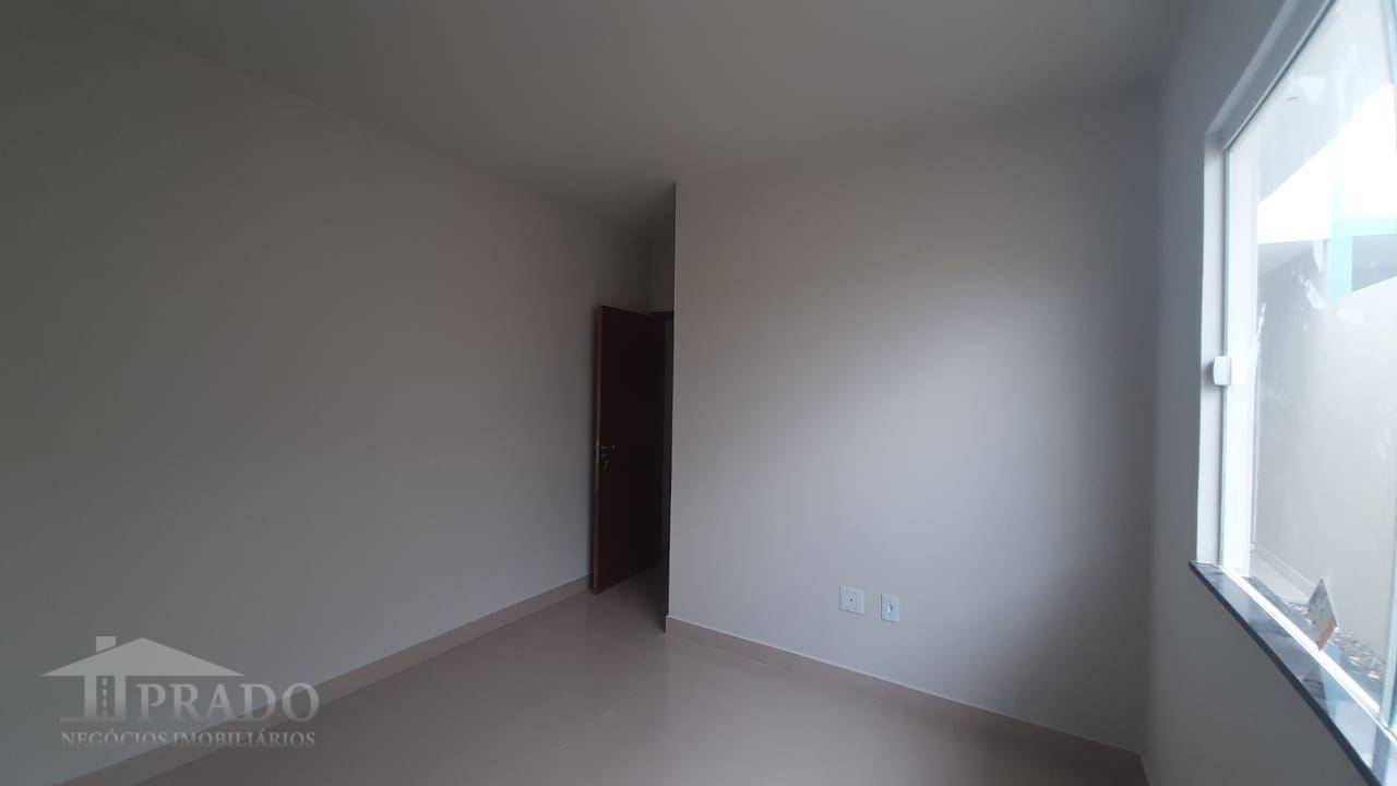 Casa à venda com 2 quartos, 49m² - Foto 11