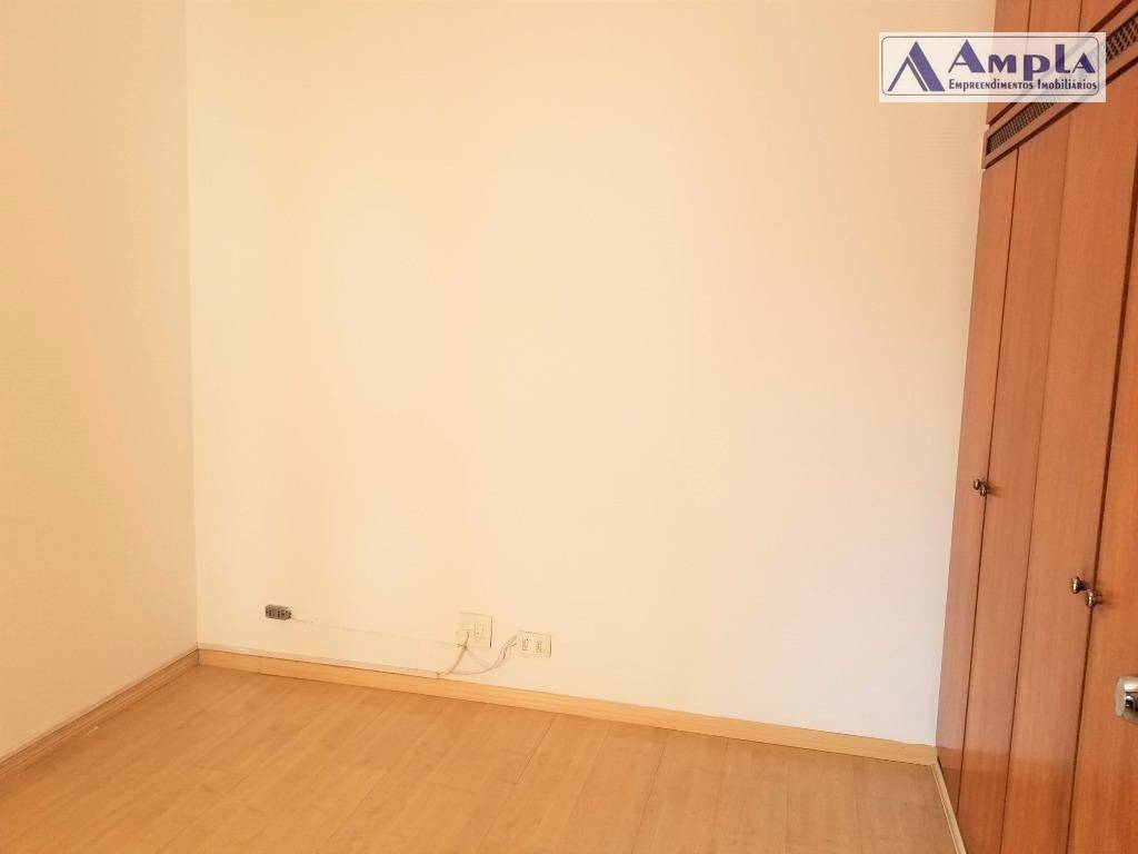 Apartamento para alugar com 2 quartos, 65m² - Foto 8