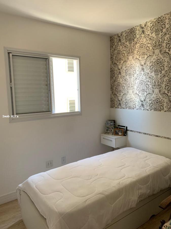 Apartamento à venda com 2 quartos, 70m² - Foto 10