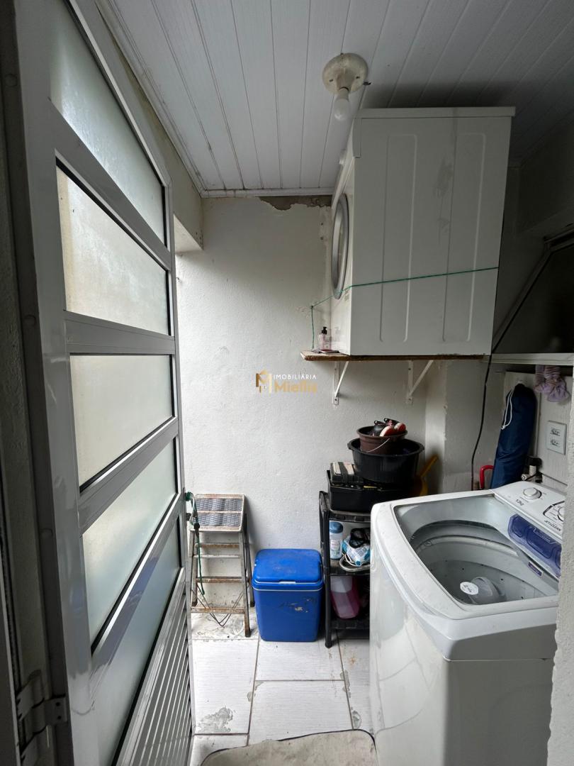 Casa à venda com 2 quartos, 52m² - Foto 12