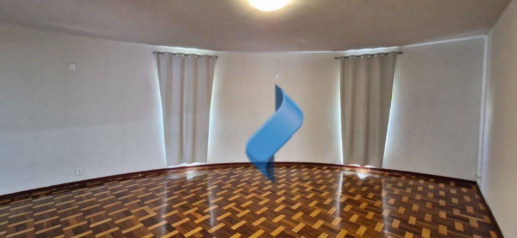 Casa à venda com 4 quartos, 278m² - Foto 8