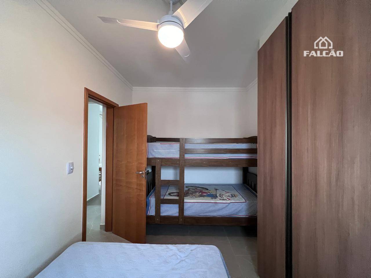 Apartamento à venda com 2 quartos, 70m² - Foto 14