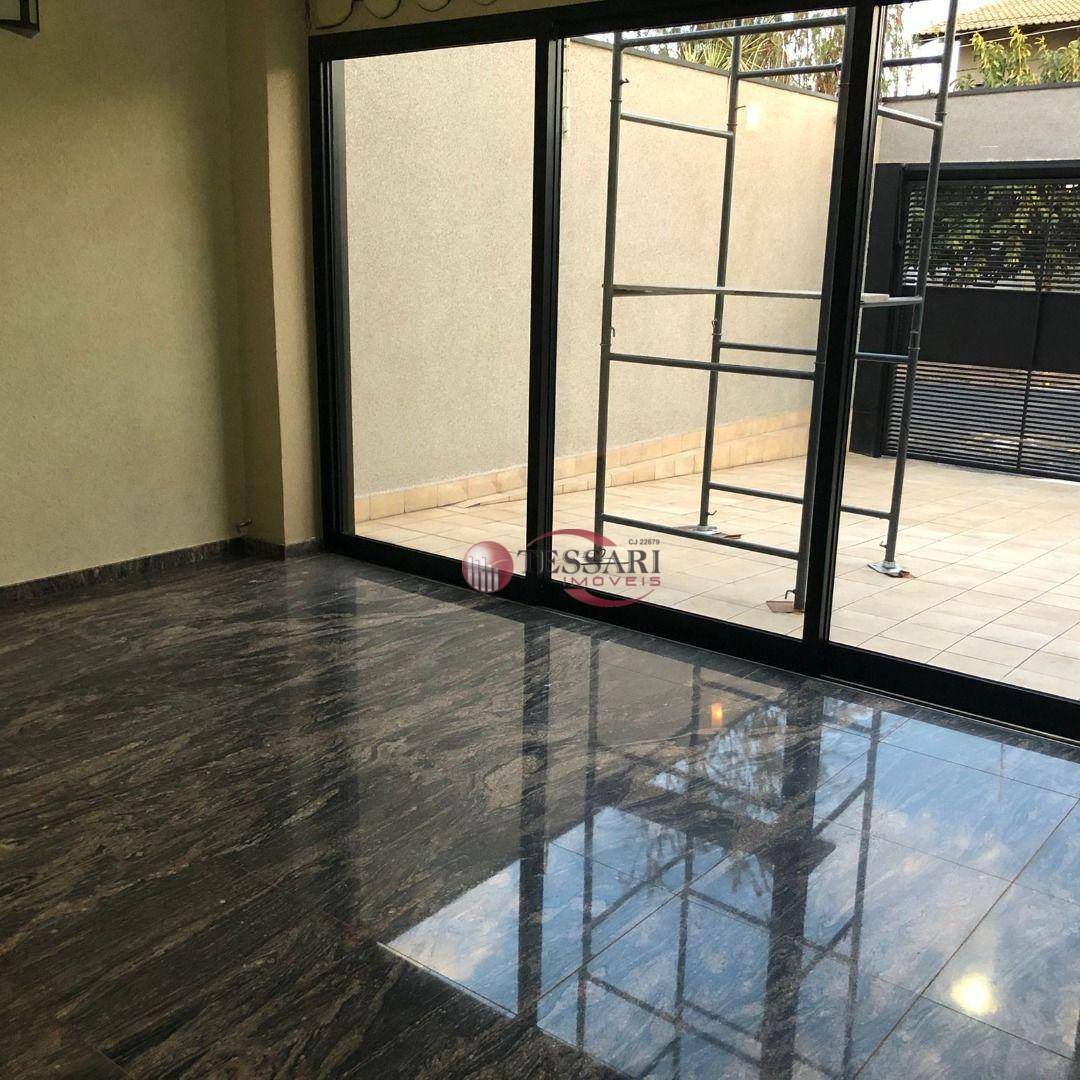 Casa à venda e aluguel com 6 quartos, 380m² - Foto 10