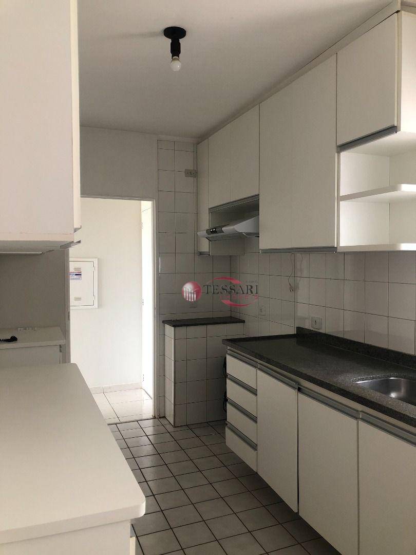 Apartamento para alugar com 3 quartos, 90m² - Foto 5