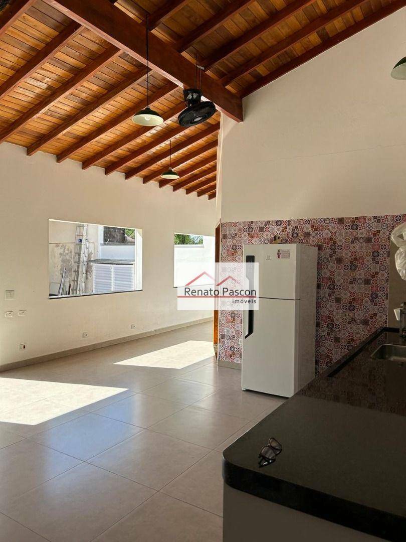 Casa à venda com 3 quartos, 307m² - Foto 5