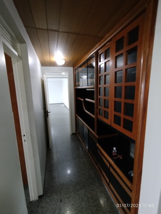 Apartamento para alugar com 3 quartos, 197m² - Foto 27