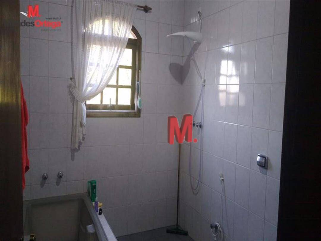 Casa à venda com 3 quartos, 262m² - Foto 13