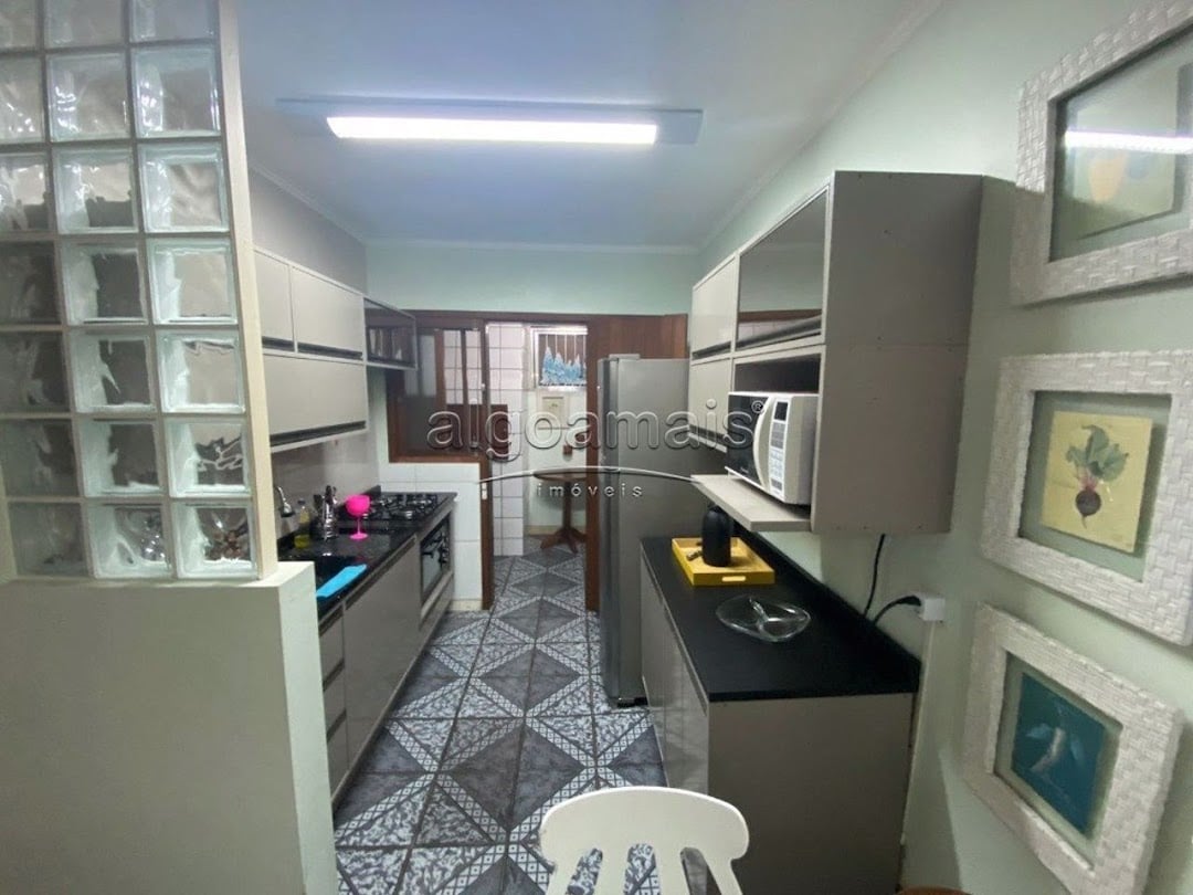 Casa à venda com 2 quartos, 79m² - Foto 13