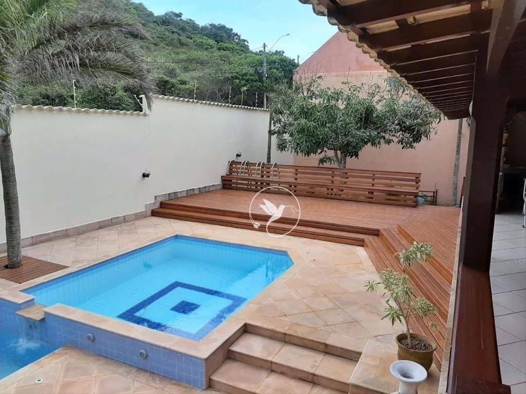 Casa à venda com 3 quartos, 220m² - Foto 27