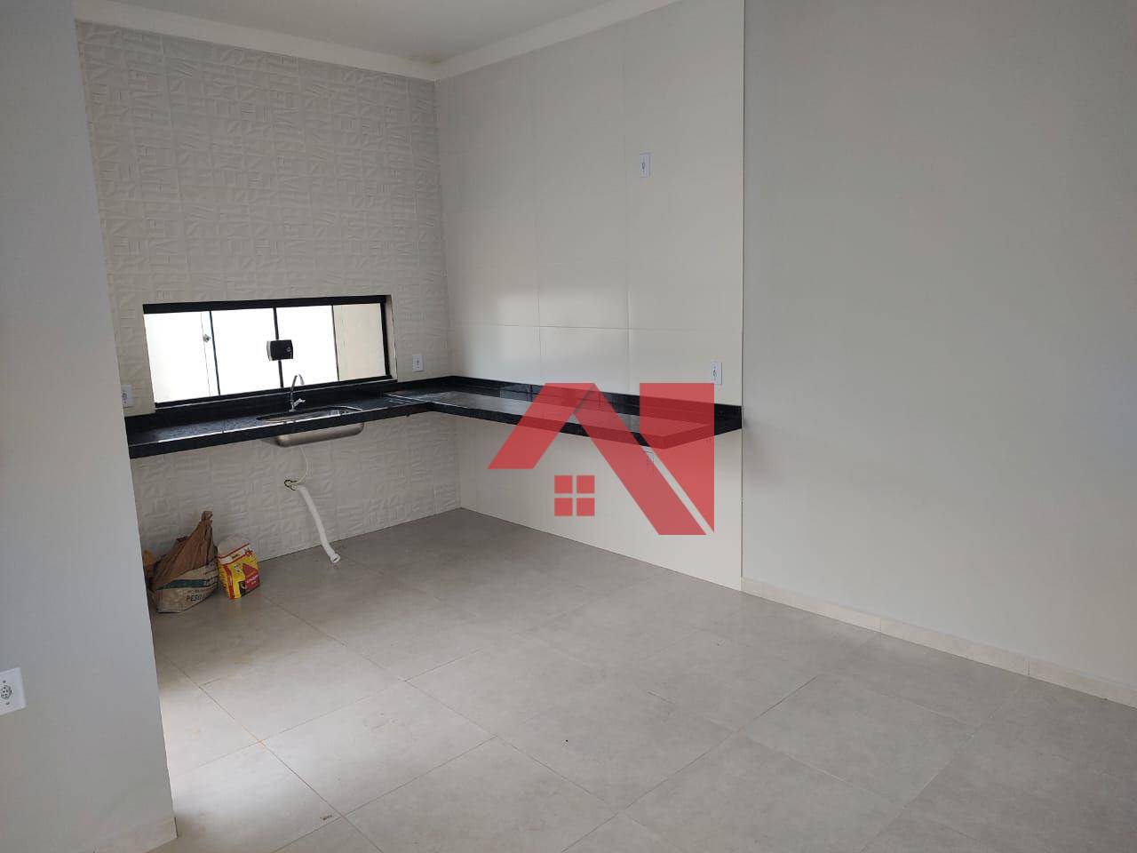 Casa à venda com 2 quartos, 70m² - Foto 10