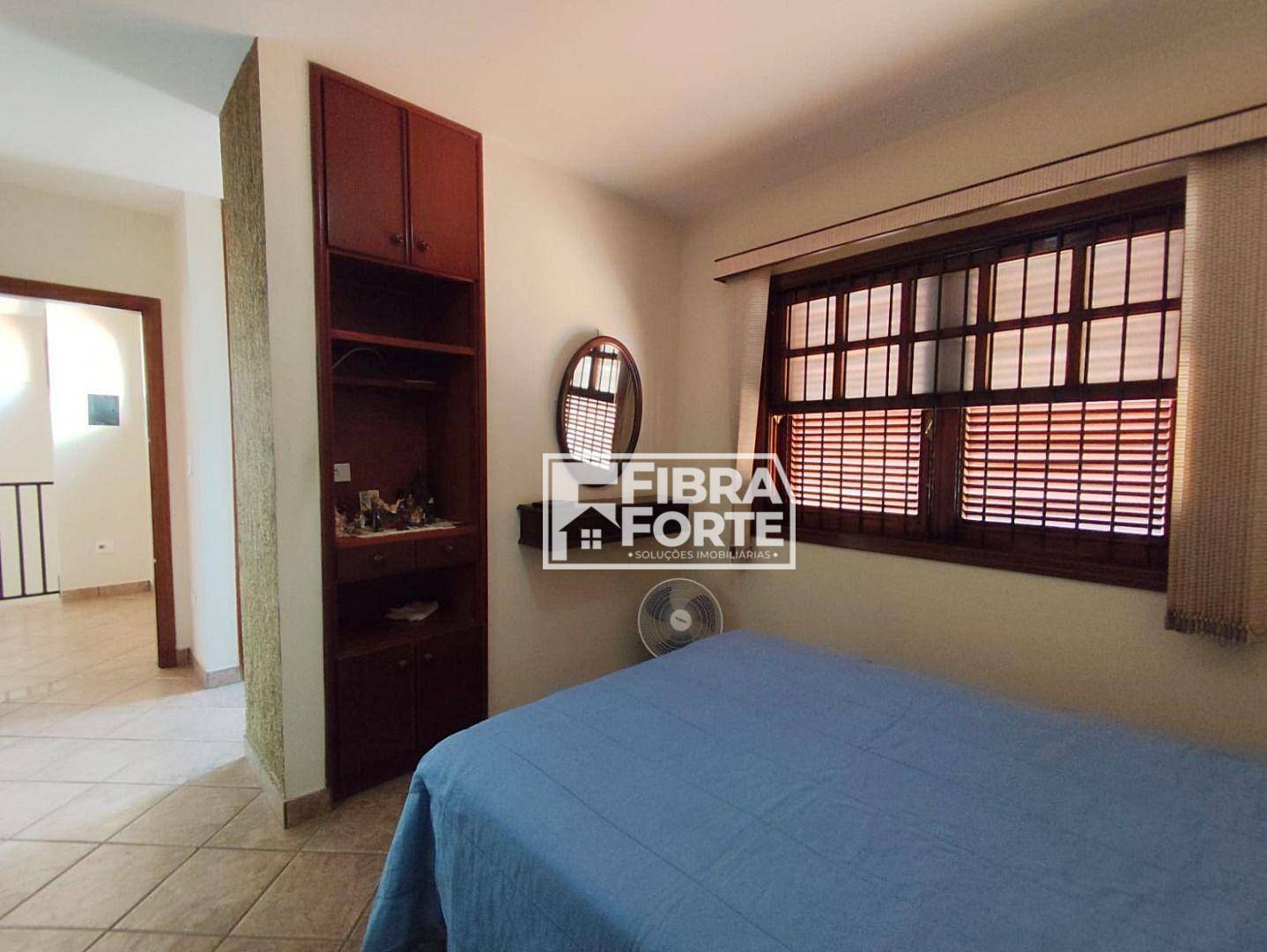 Casa à venda com 3 quartos, 267m² - Foto 18