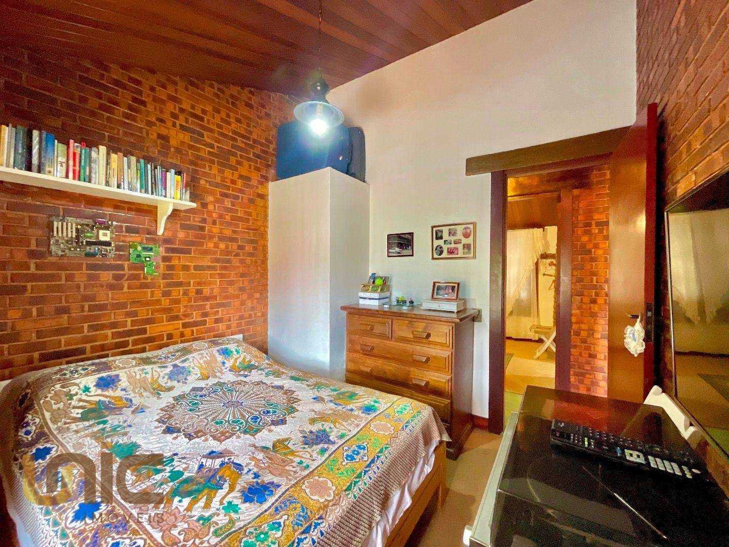 Casa de Condomínio à venda com 3 quartos, 100m² - Foto 18