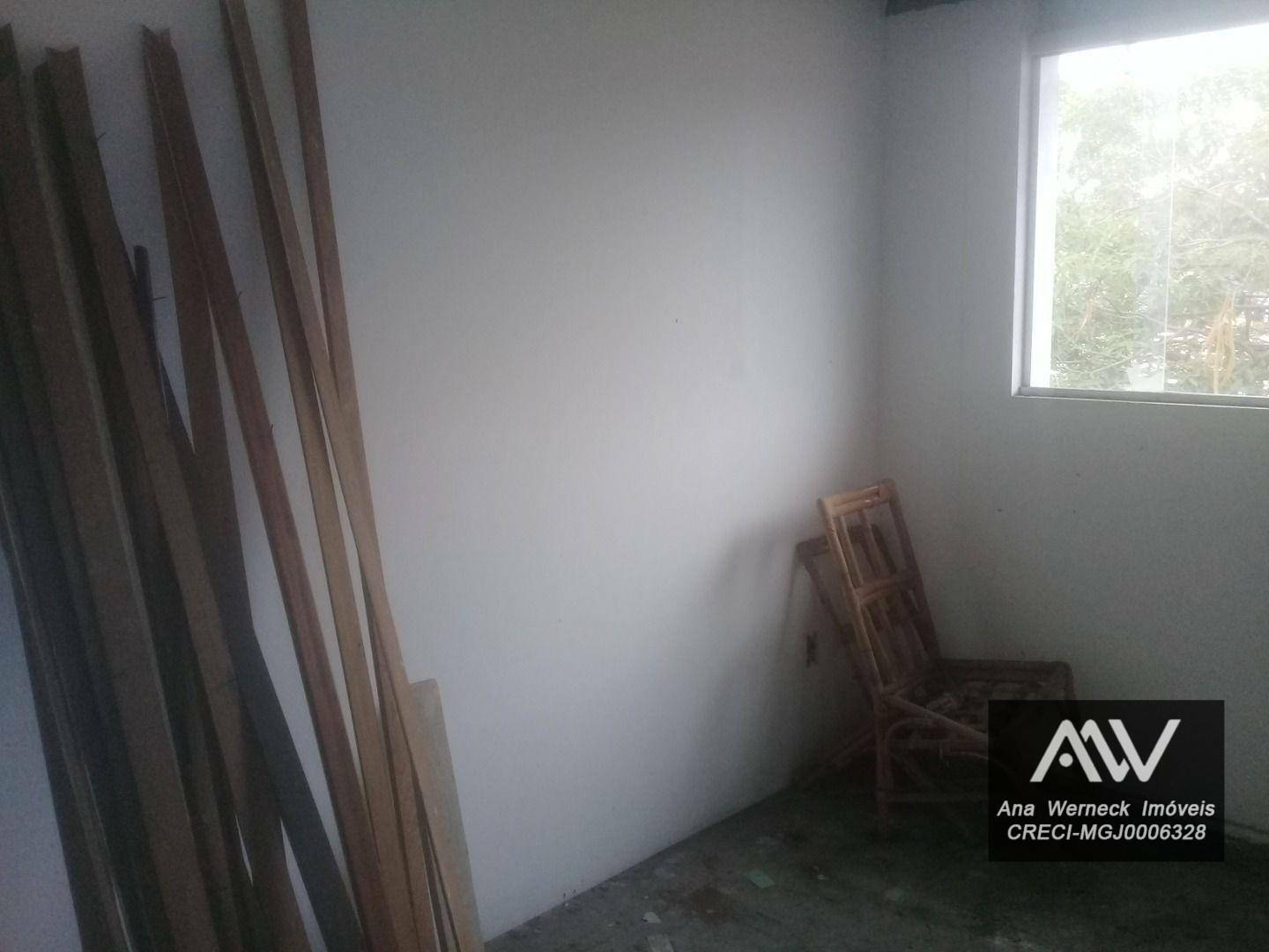 Casa à venda com 10 quartos, 200m² - Foto 37