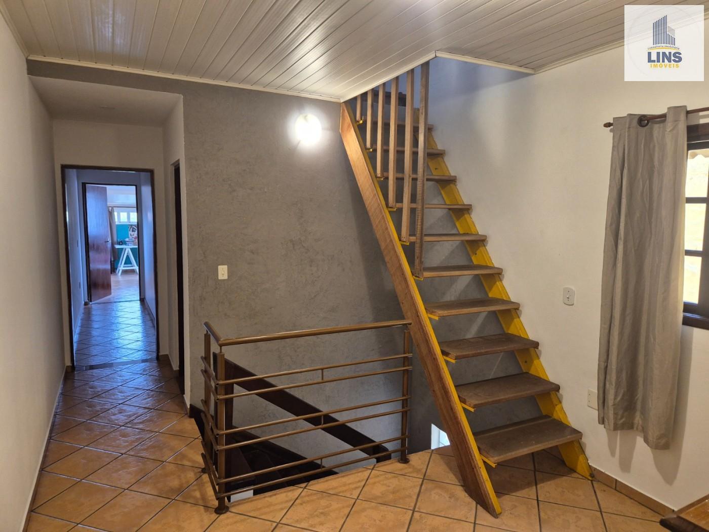 Sobrado à venda com 4 quartos, 236m² - Foto 3