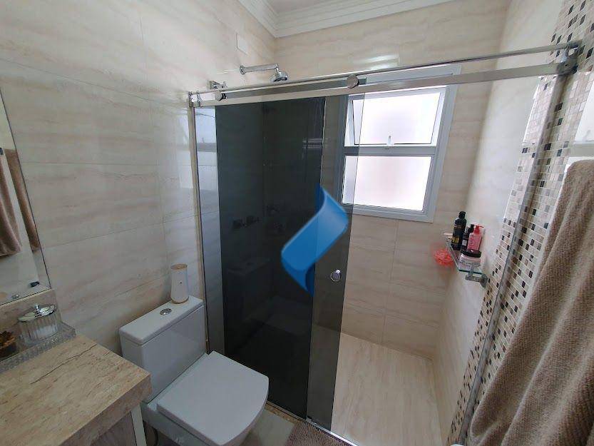 Casa de Condomínio à venda com 4 quartos, 400m² - Foto 30