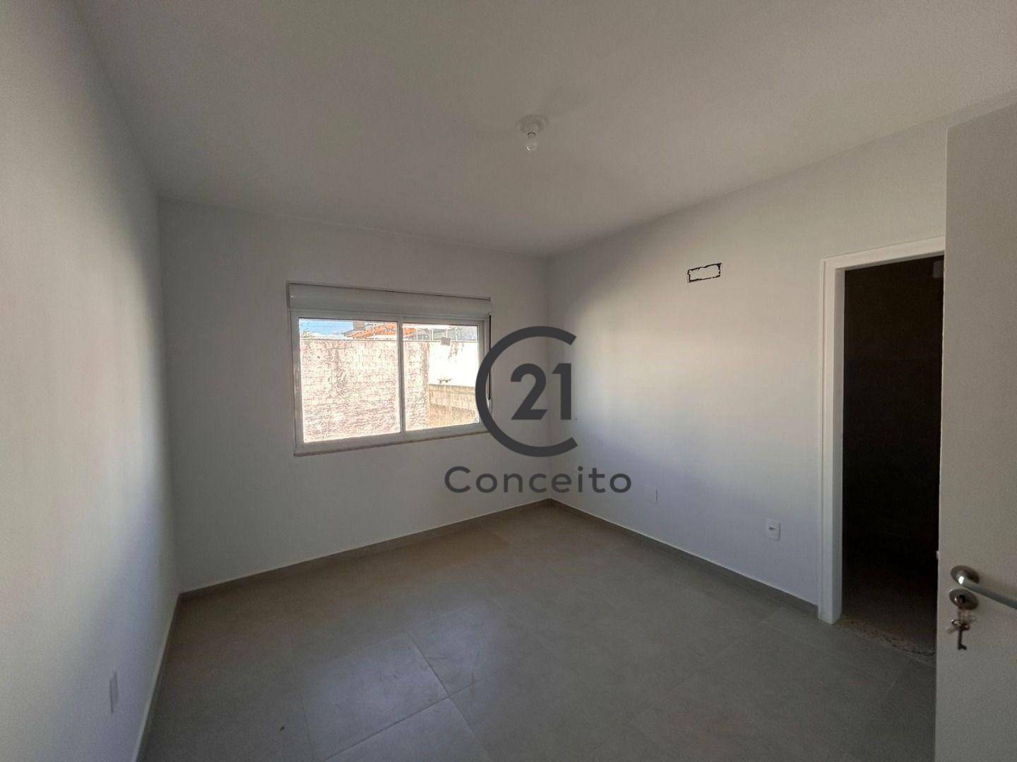 Casa para alugar com 3 quartos, 100m² - Foto 12