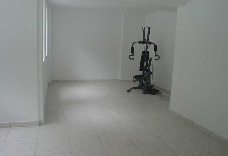 Apartamento à venda com 3 quartos, 128m² - Foto 2