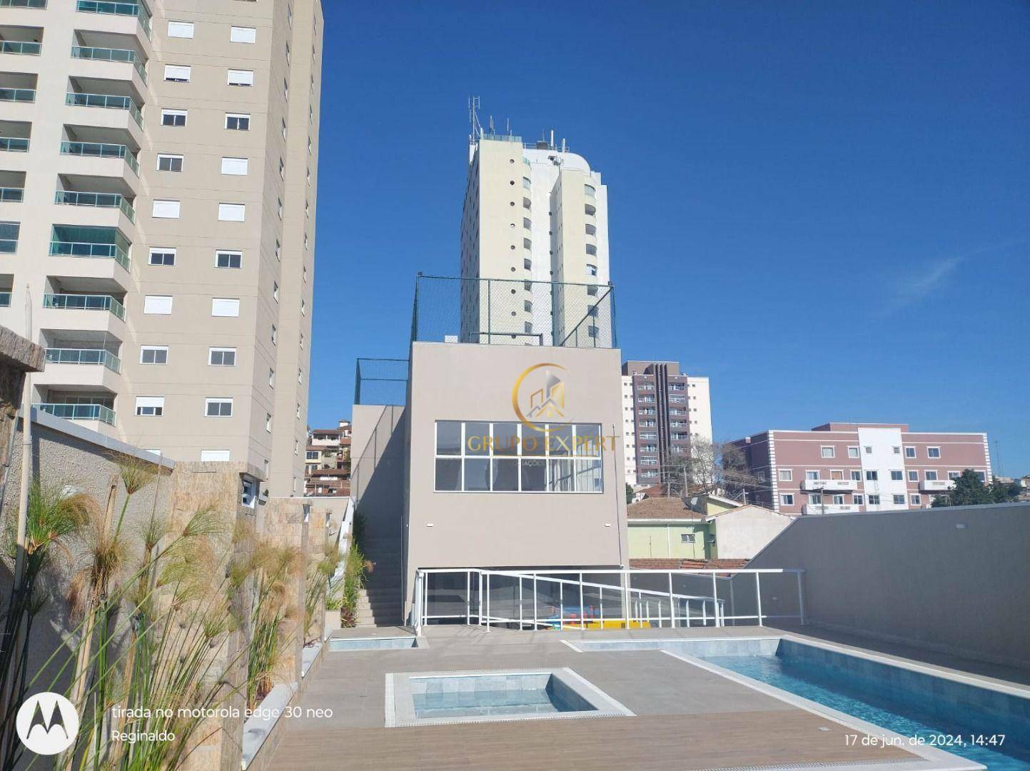 Apartamento à venda com 3 quartos, 101m² - Foto 3