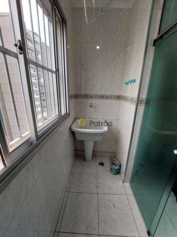 Apartamento à venda com 2 quartos, 64m² - Foto 7