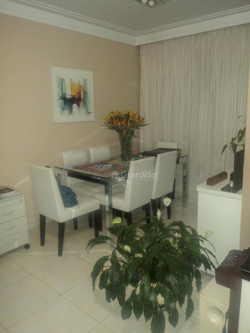 Apartamento à venda com 2 quartos, 74m² - Foto 3