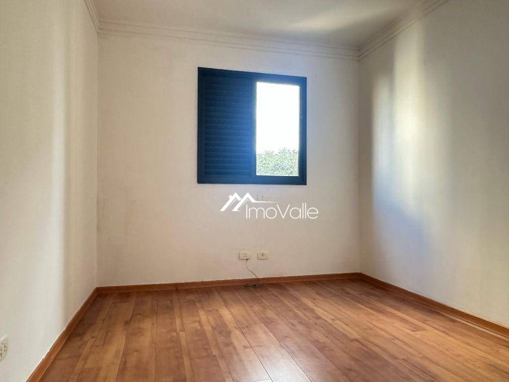 Apartamento para alugar com 3 quartos, 94m² - Foto 11
