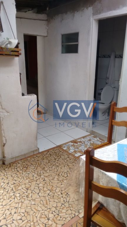 Casa à venda com 2 quartos, 200m² - Foto 15