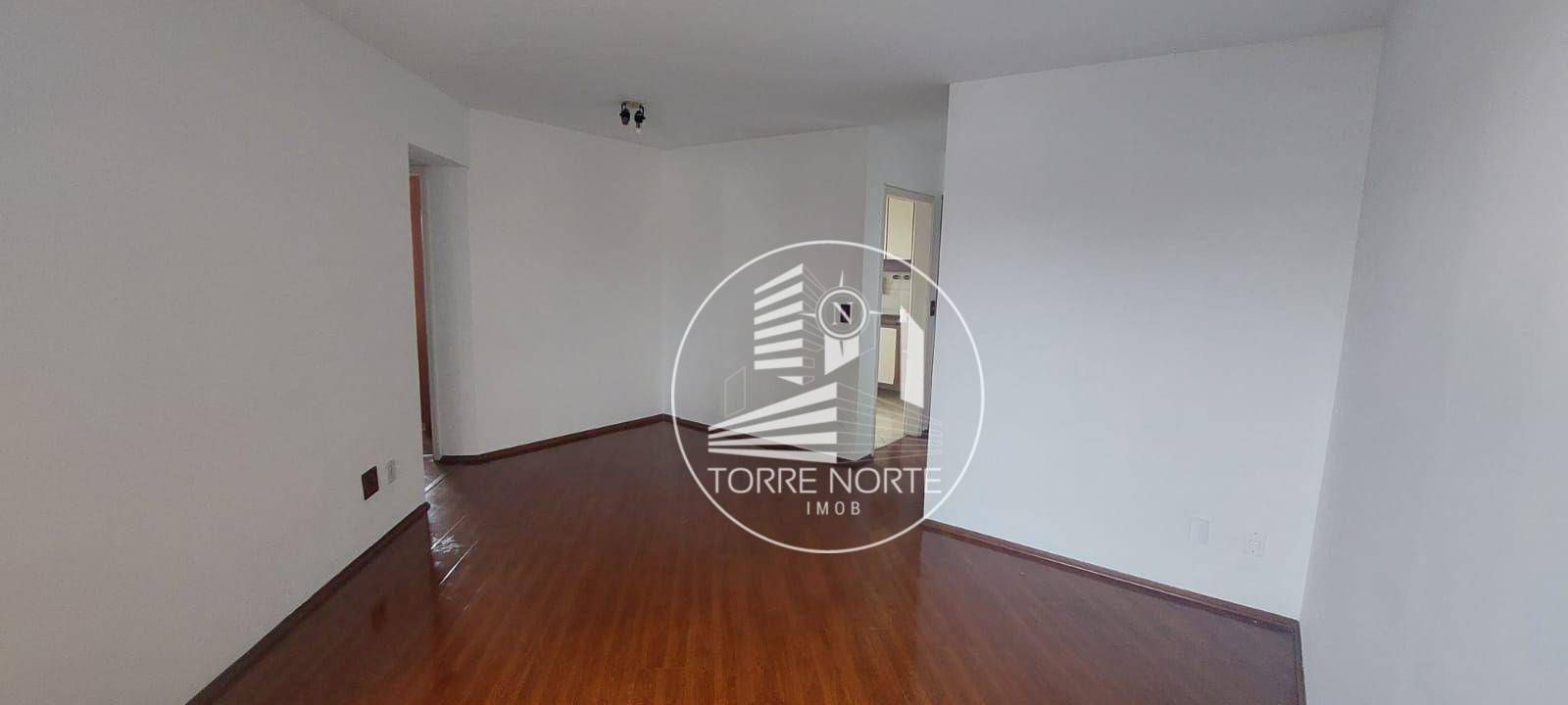 Apartamento à venda com 3 quartos, 75m² - Foto 2