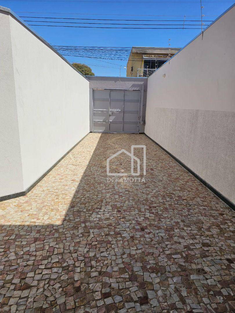 Casa à venda com 3 quartos, 166m² - Foto 3