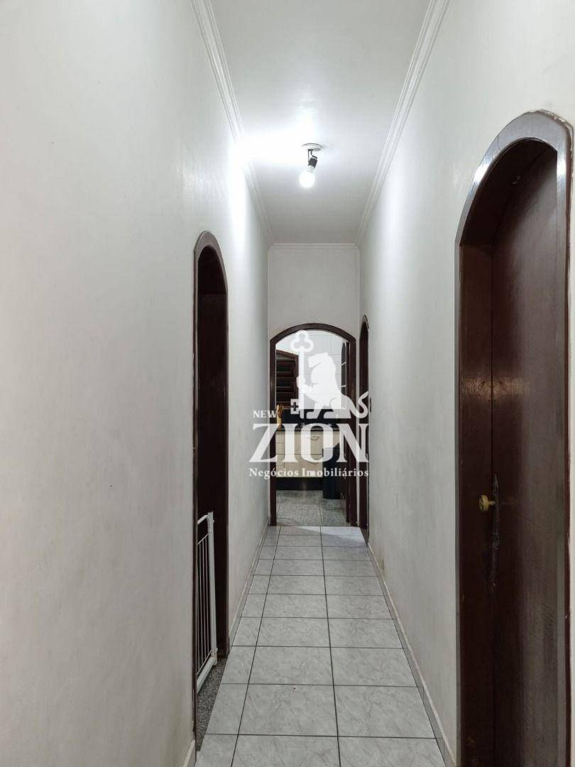 Casa à venda com 3 quartos, 210m² - Foto 5