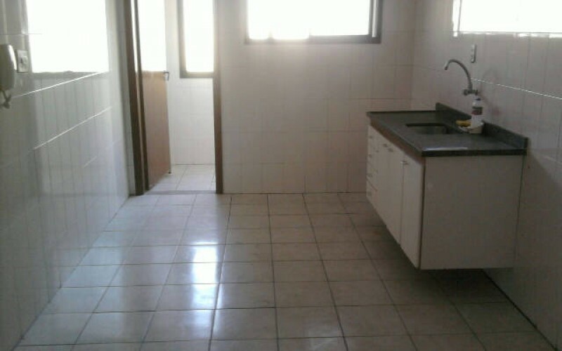 Apartamento à venda com 3 quartos, 115m² - Foto 10