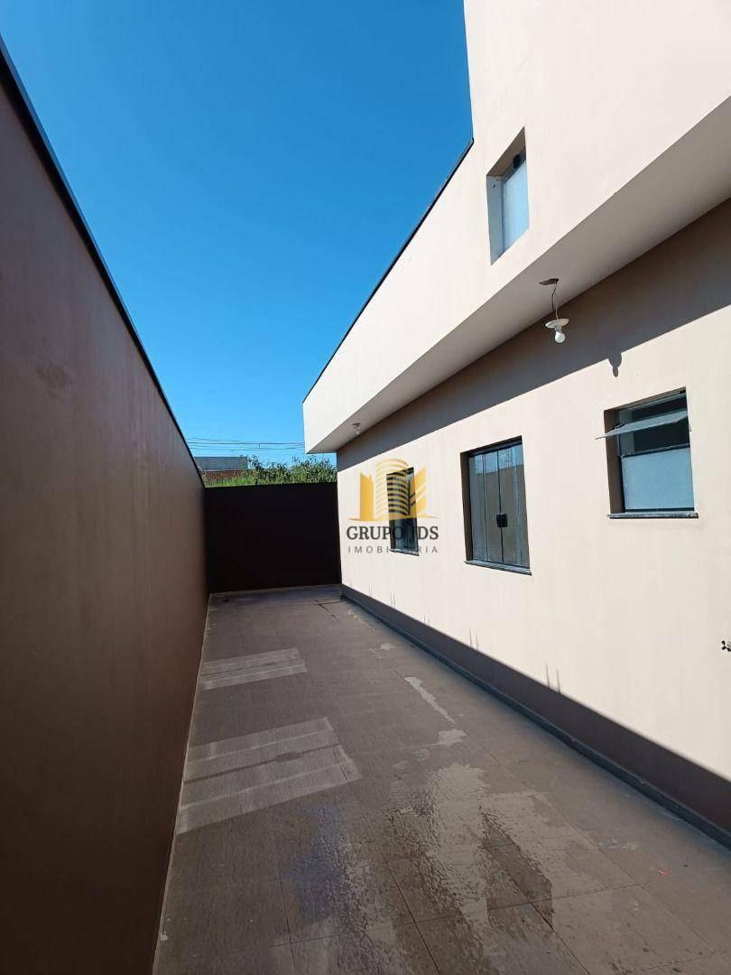 Casa à venda com 3 quartos, 250m² - Foto 12