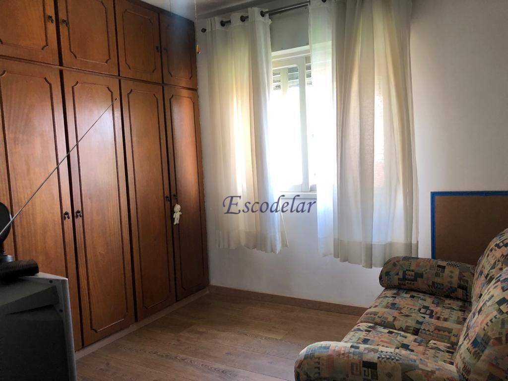 Sobrado à venda com 3 quartos, 240m² - Foto 18