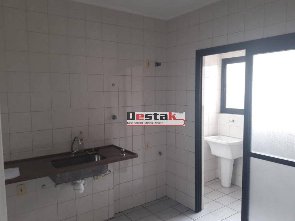 Apartamento à venda com 3 quartos, 80m² - Foto 11