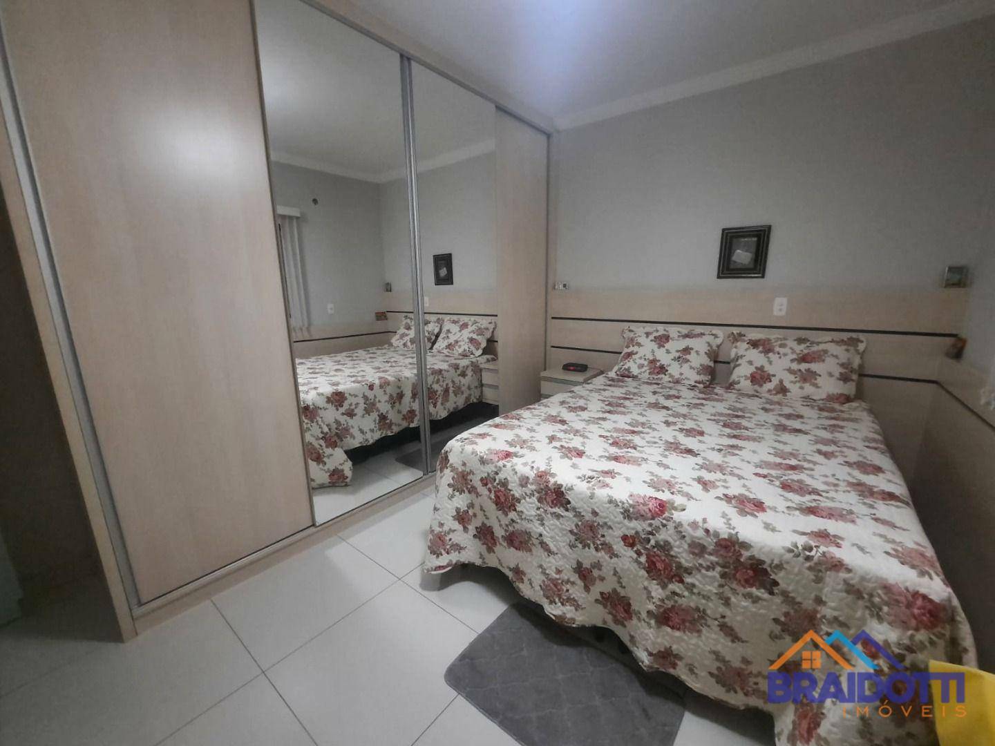 Casa à venda com 3 quartos, 130m² - Foto 11