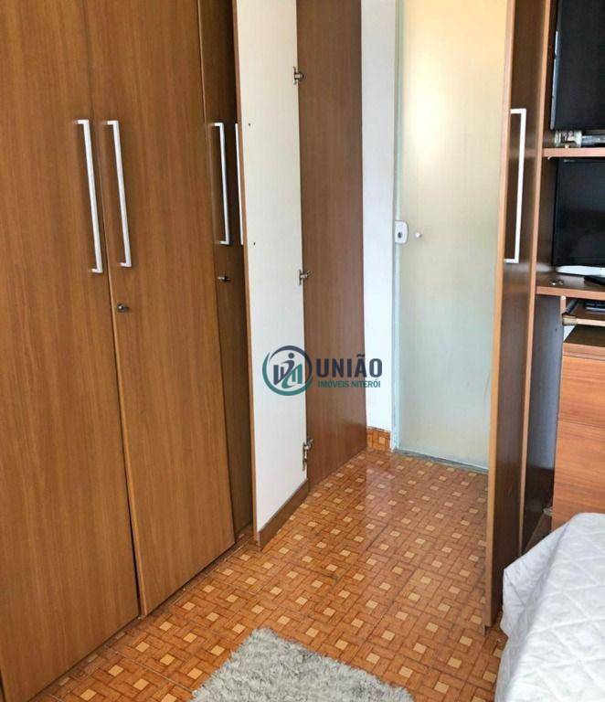 Casa à venda com 3 quartos, 330m² - Foto 16