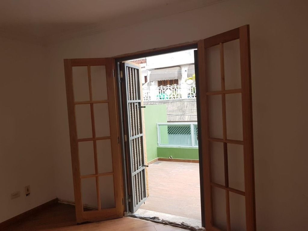 Sobrado à venda com 2 quartos, 380m² - Foto 6