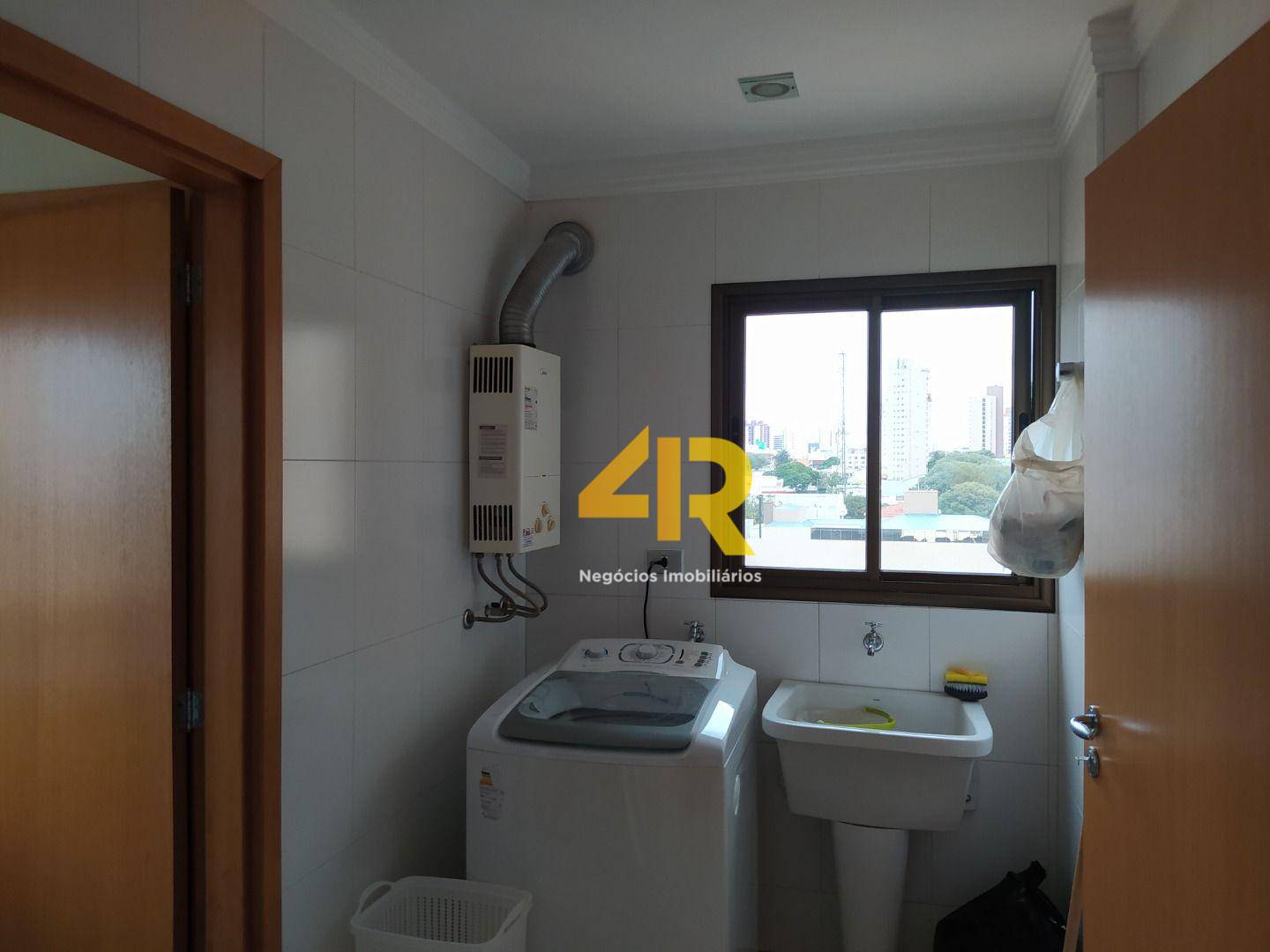 Apartamento à venda com 3 quartos, 184m² - Foto 22