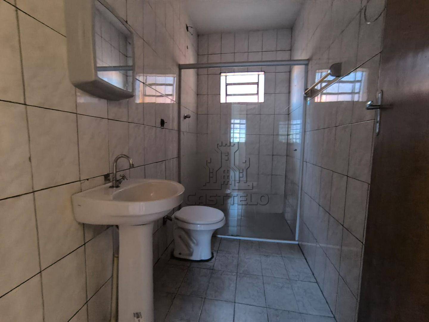 Casa para alugar com 3 quartos, 70m² - Foto 13