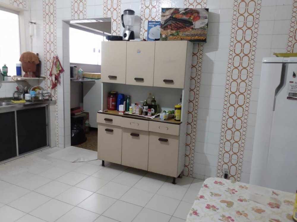 Apartamento à venda com 3 quartos, 145m² - Foto 4