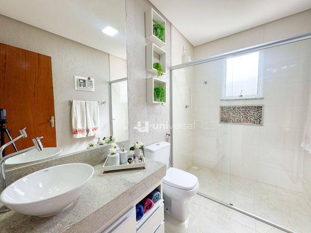 Apartamento à venda com 3 quartos, 107m² - Foto 11