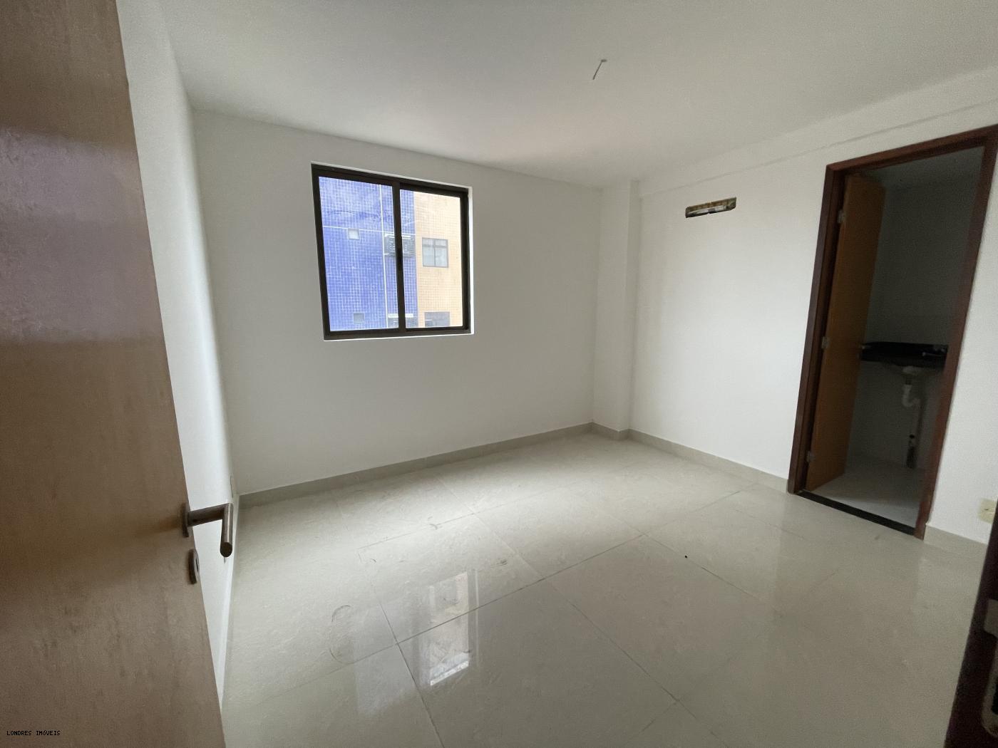 Apartamento à venda com 4 quartos, 158m² - Foto 6