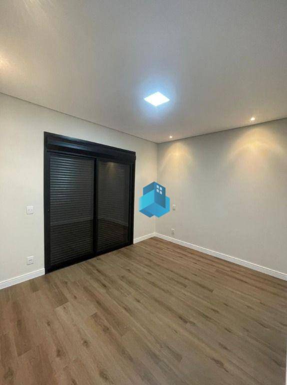 Casa à venda com 4 quartos, 330m² - Foto 16