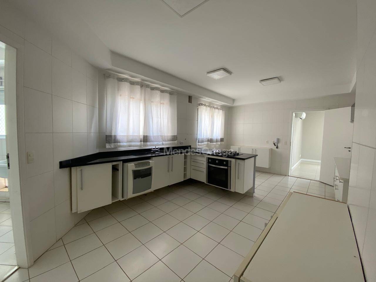 Apartamento para alugar com 3 quartos, 232m² - Foto 49