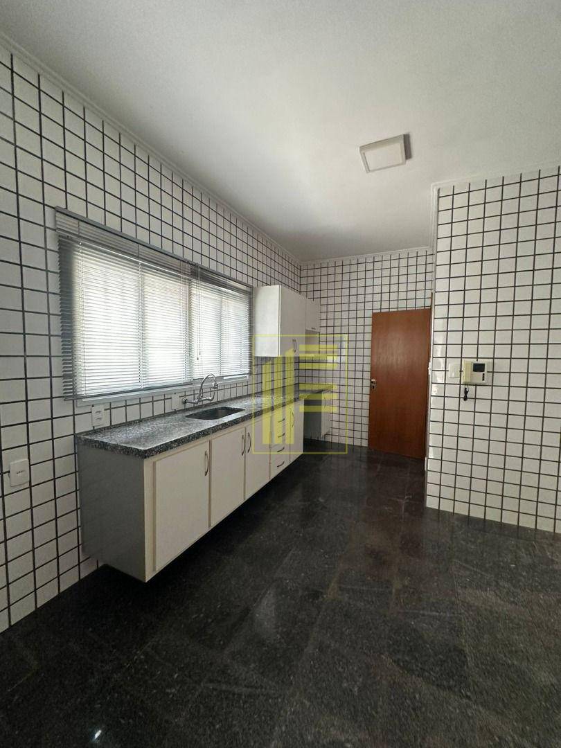 Casa, 3 quartos, 278 m² - Foto 10