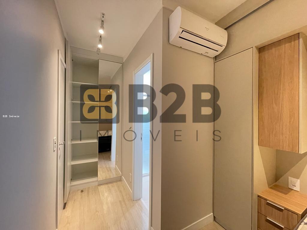 Apartamento para alugar com 1 quarto, 40m² - Foto 10